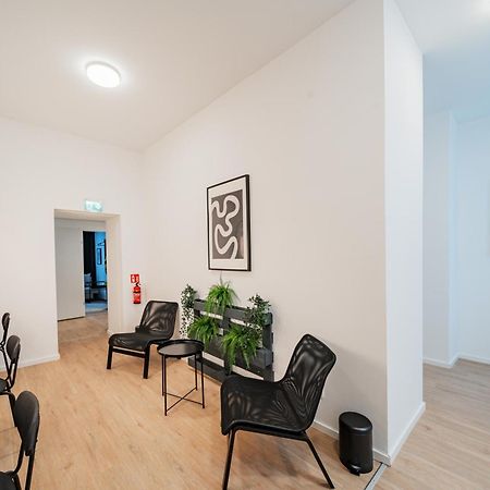 Chic Central City Rooms By Home2 Вена Экстерьер фото