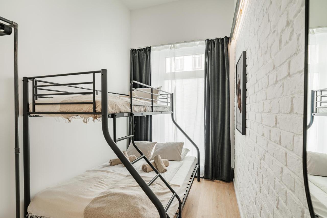 Chic Central City Rooms By Home2 Вена Экстерьер фото
