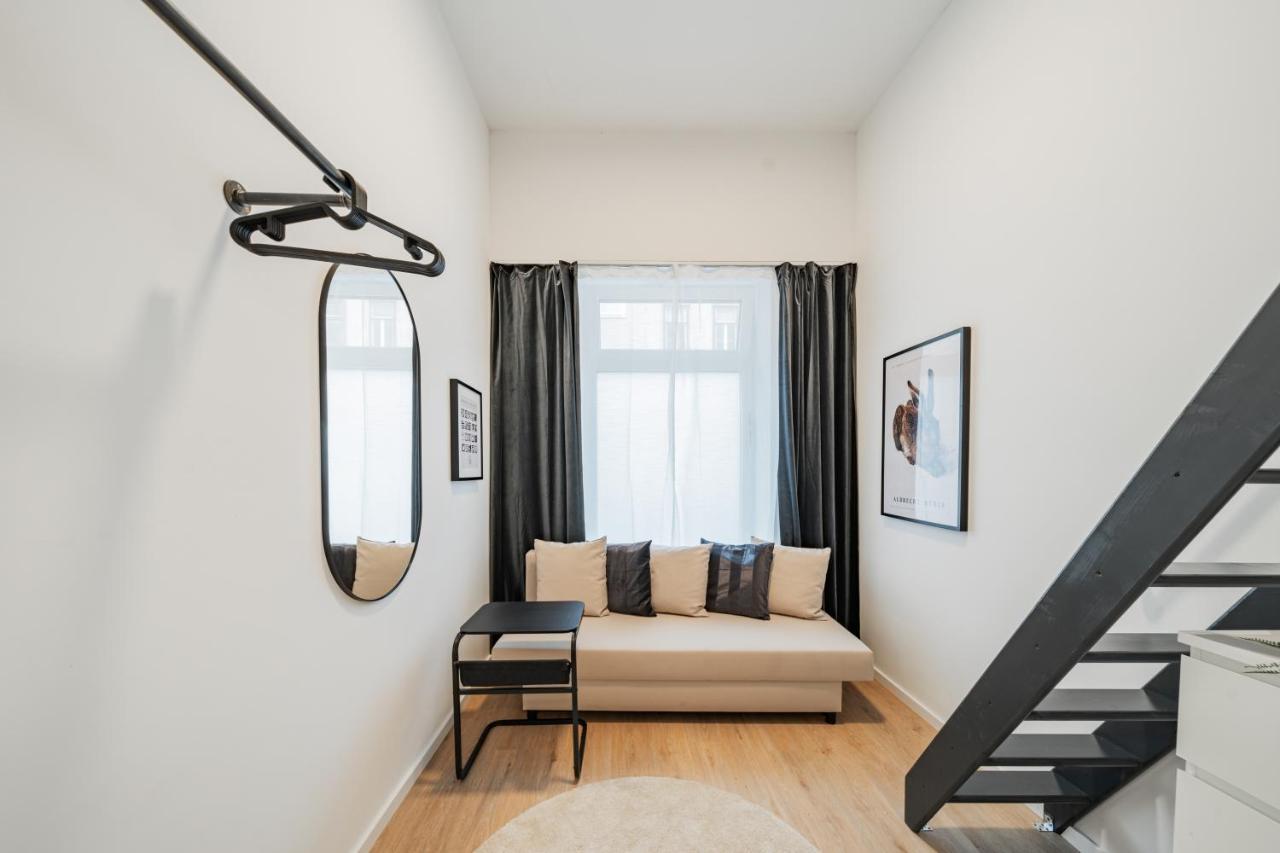 Chic Central City Rooms By Home2 Вена Экстерьер фото