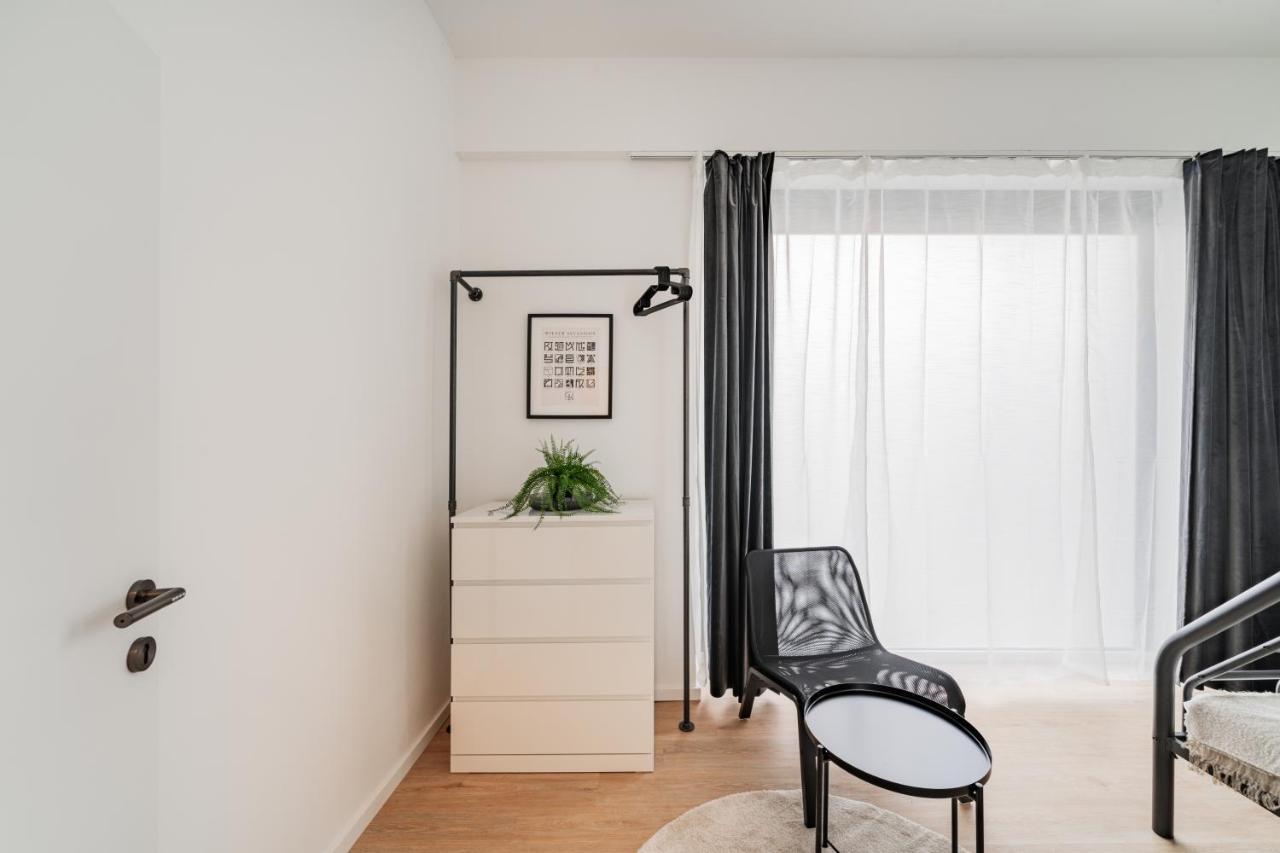 Chic Central City Rooms By Home2 Вена Экстерьер фото