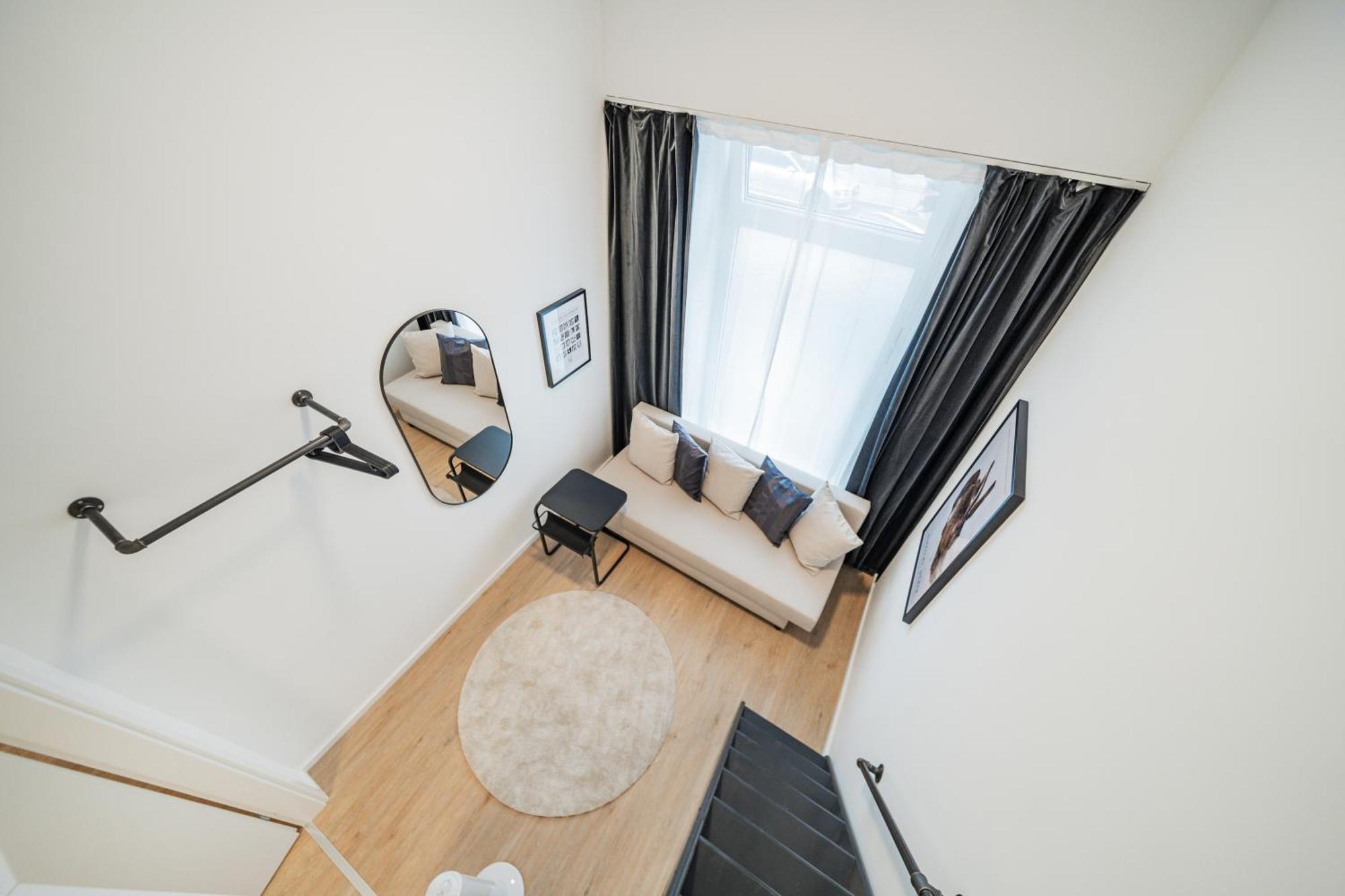 Chic Central City Rooms By Home2 Вена Экстерьер фото